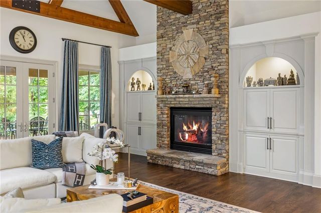 816 Blackfoot Trail, Suwanee, GA 30024