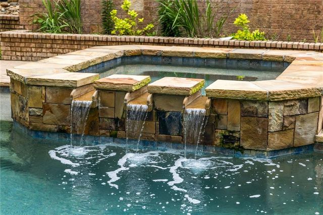 816 Blackfoot Trail, Suwanee, GA 30024