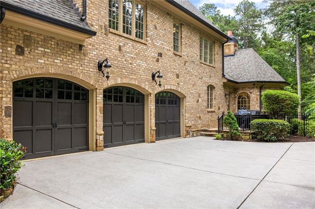 816 Blackfoot Trail, Suwanee, GA 30024