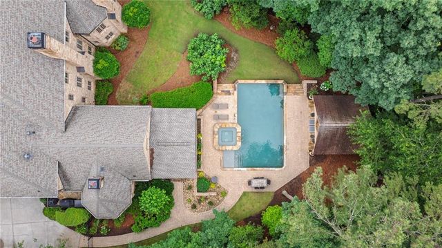 816 Blackfoot Trail, Suwanee, GA 30024