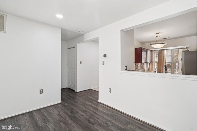 8703 VILLAGE GREEN CT, Alexandria, VA 22309