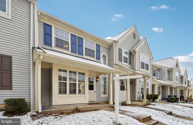 8703 VILLAGE GREEN CT, Alexandria, VA 22309