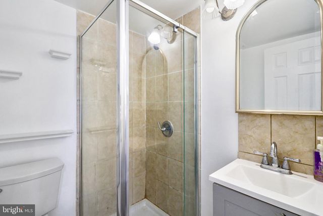 8703 VILLAGE GREEN CT, Alexandria, VA 22309