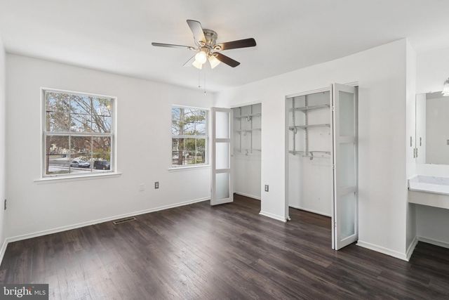 8703 VILLAGE GREEN CT, Alexandria, VA 22309