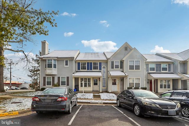 8703 VILLAGE GREEN CT, Alexandria, VA 22309