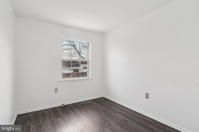 8703 VILLAGE GREEN CT, Alexandria, VA 22309