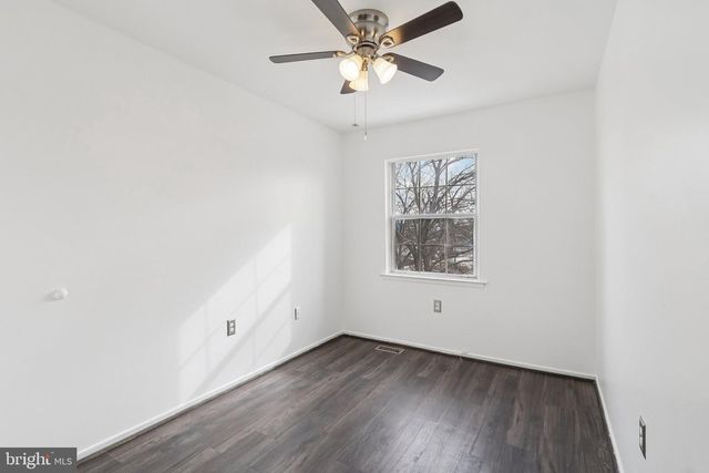 8703 VILLAGE GREEN CT, Alexandria, VA 22309