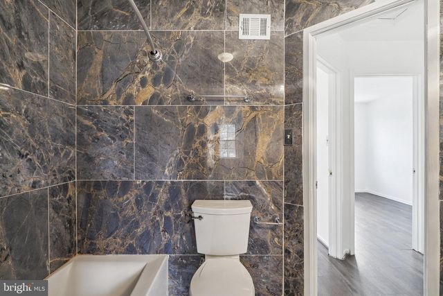 8703 VILLAGE GREEN CT, Alexandria, VA 22309