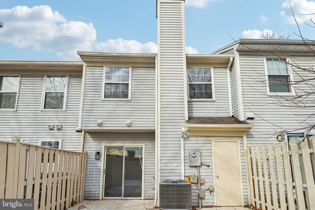 8703 VILLAGE GREEN CT, Alexandria, VA 22309