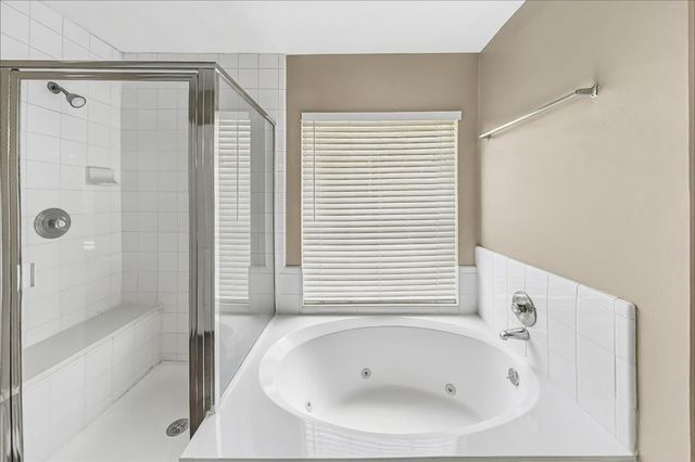 4506 Nealwood Court, Fresno, TX 77545