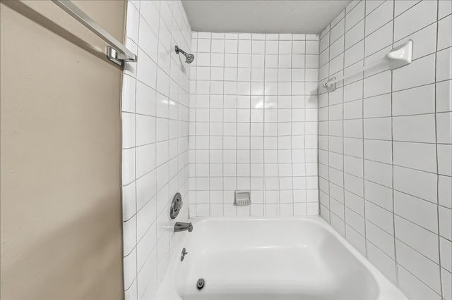 4506 Nealwood Court, Fresno, TX 77545