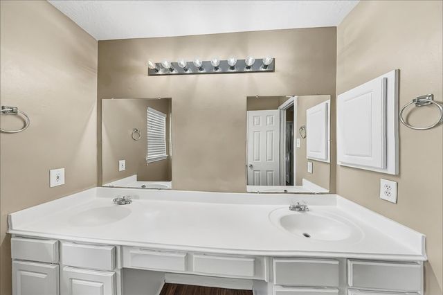 4506 Nealwood Court, Fresno, TX 77545