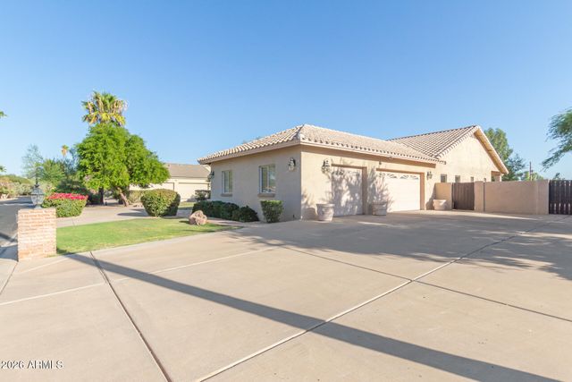 601 W SAN MARCOS Drive, Chandler, AZ 85225