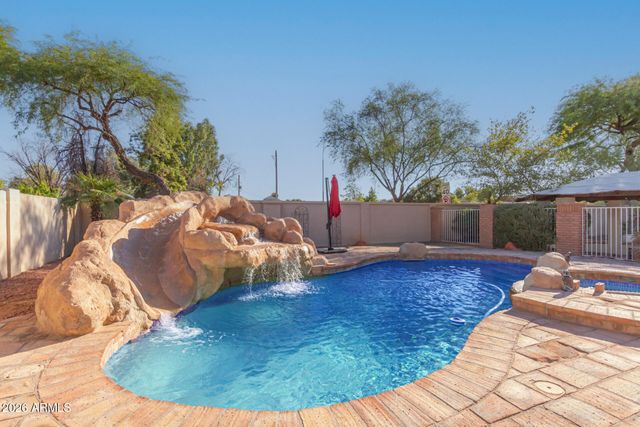 601 W SAN MARCOS Drive, Chandler, AZ 85225