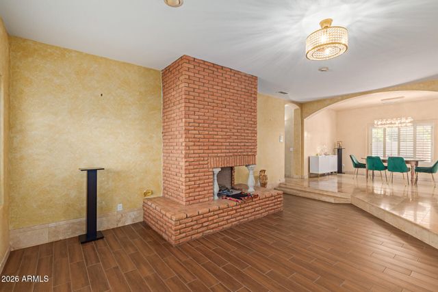 601 W SAN MARCOS Drive, Chandler, AZ 85225