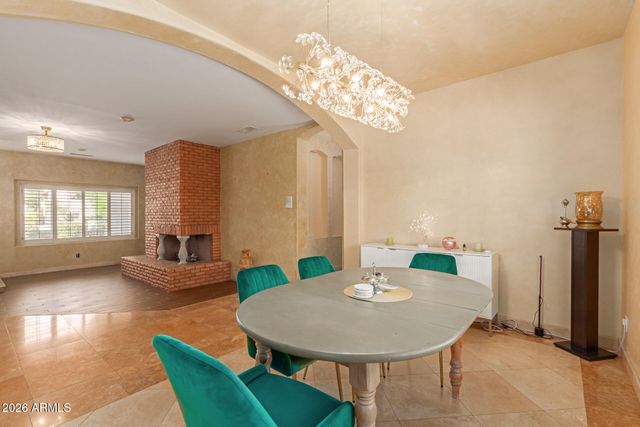 601 W SAN MARCOS Drive, Chandler, AZ 85225