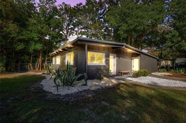 2840 NE 10TH DR, Gainesville, FL 32609