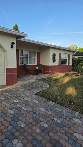 10935 Gable St, Boca Raton, FL 33428