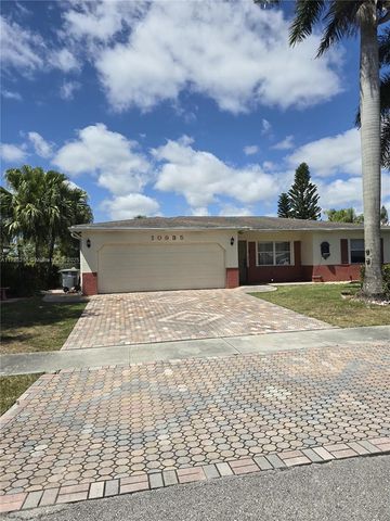 10935 Gable St, Boca Raton, FL 33428