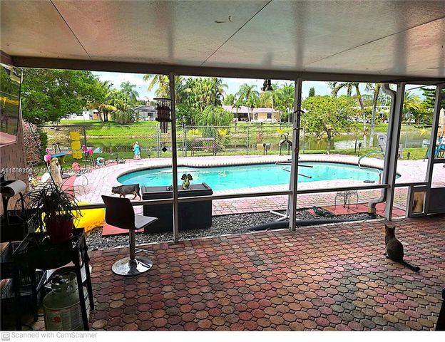 10935 Gable St, Boca Raton, FL 33428