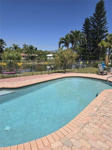 10935 Gable St, Boca Raton, FL 33428