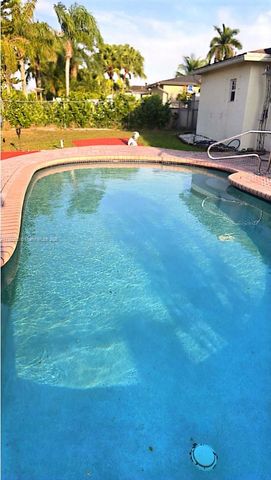 10935 Gable St, Boca Raton, FL 33428