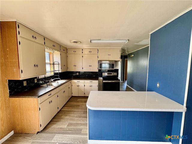 471 Old Goliad Road, Victoria, TX 77905