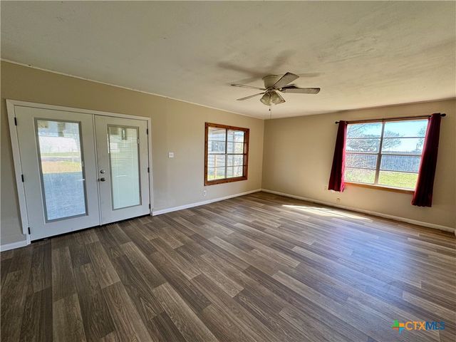 471 Old Goliad Road, Victoria, TX 77905