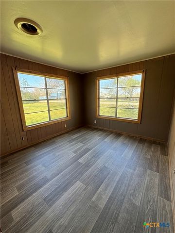 471 Old Goliad Road, Victoria, TX 77905