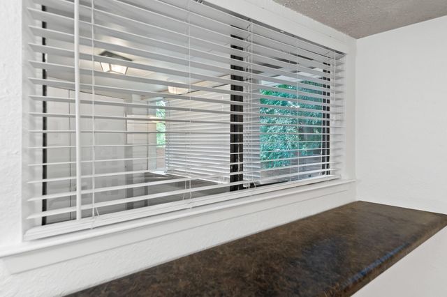 2500 Burleson RD 709, Austin, TX 78741