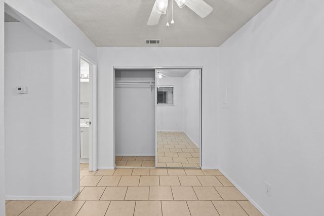 2500 Burleson RD 709, Austin, TX 78741