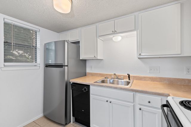 2500 Burleson RD 709, Austin, TX 78741