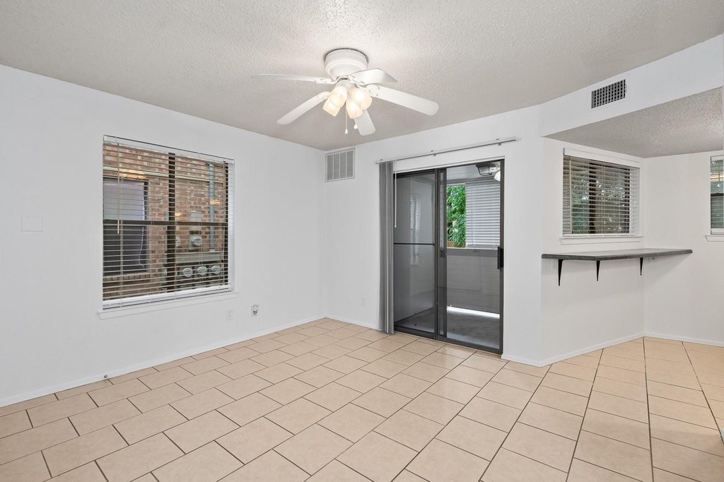 2500 Burleson RD 709, Austin, TX 78741