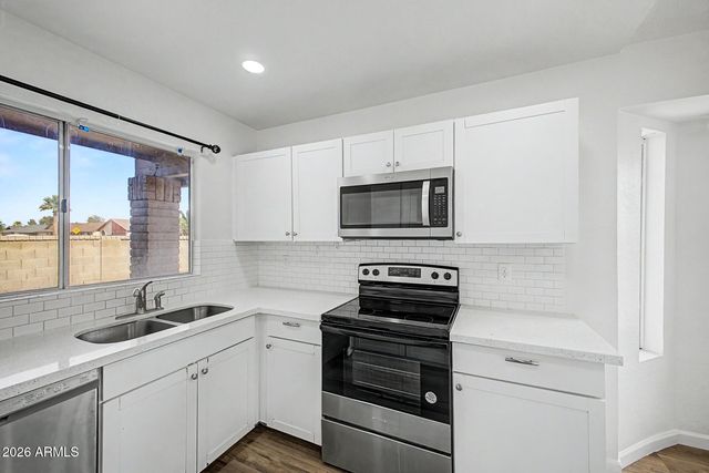11902 N 73RD Avenue, Peoria, AZ 85345