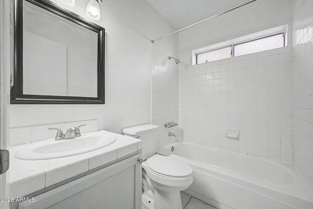 11902 N 73RD Avenue, Peoria, AZ 85345