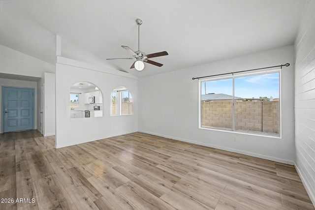 11902 N 73RD Avenue, Peoria, AZ 85345