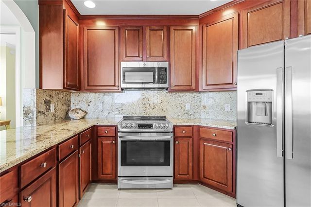 2104 W First ST 3204, Fort Myers, FL 33901