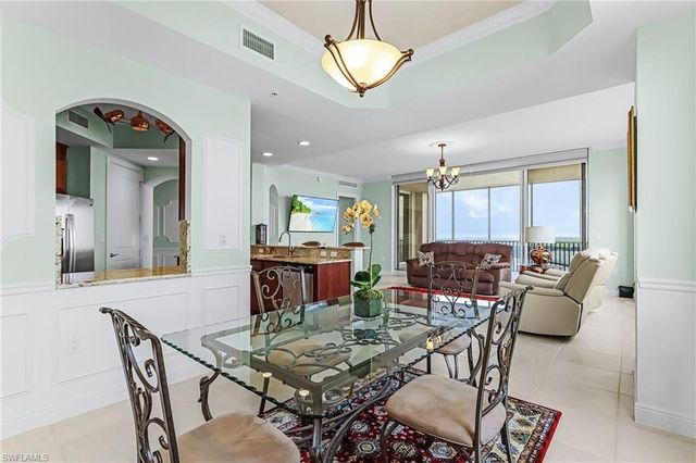 2104 W First ST 3204, Fort Myers, FL 33901