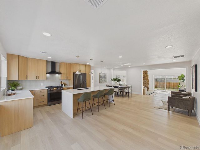 13670 W 51st Place, Arvada, CO 80002