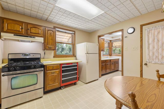 2223 Jackson STREET, New Holstein, WI 53061