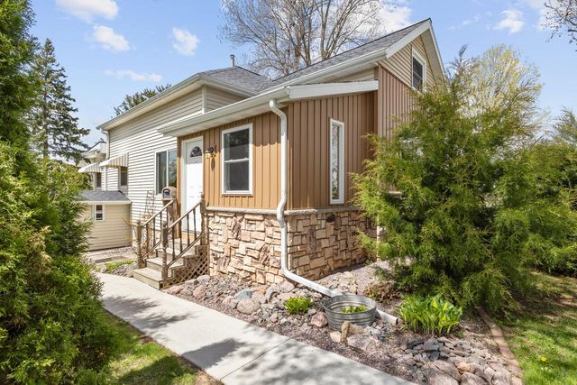 2223 Jackson STREET, New Holstein, WI 53061