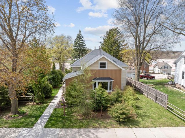 2223 Jackson STREET, New Holstein, WI 53061
