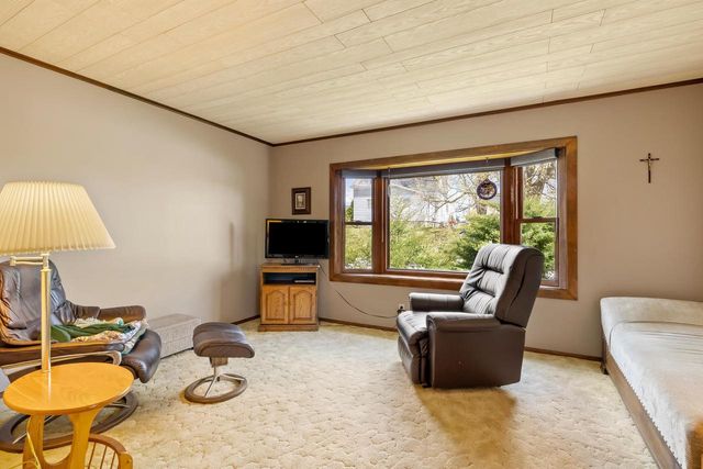 2223 Jackson STREET, New Holstein, WI 53061