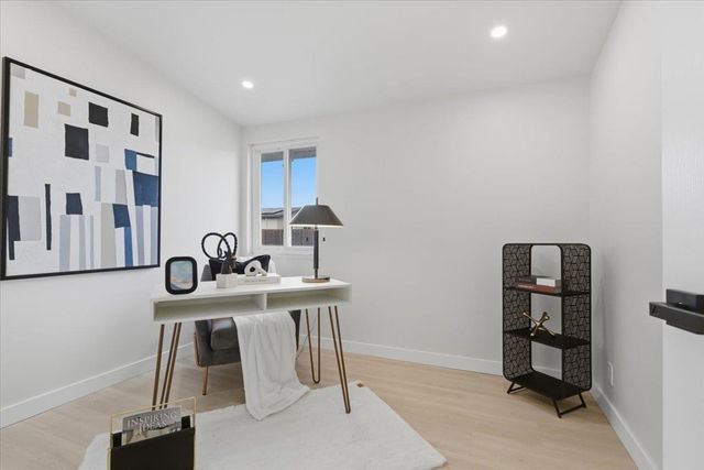 27707 27707 La Porte Ave, Hayward, CA 94545