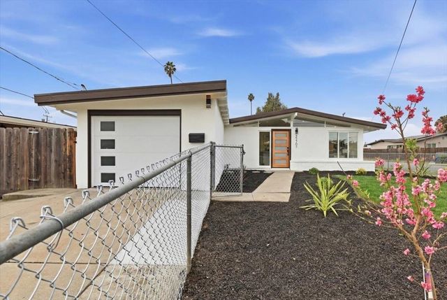 27707 27707 La Porte Ave, Hayward, CA 94545