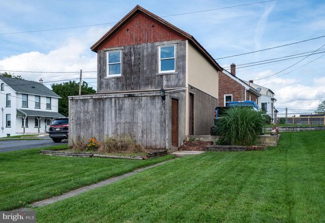 445 N MAIN ST, Bernville, PA 19506