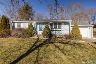31 Plaskon Drive, Shelton, CT 06484