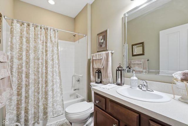 159 Bridgemor Lane, Mooresville, IN 46158