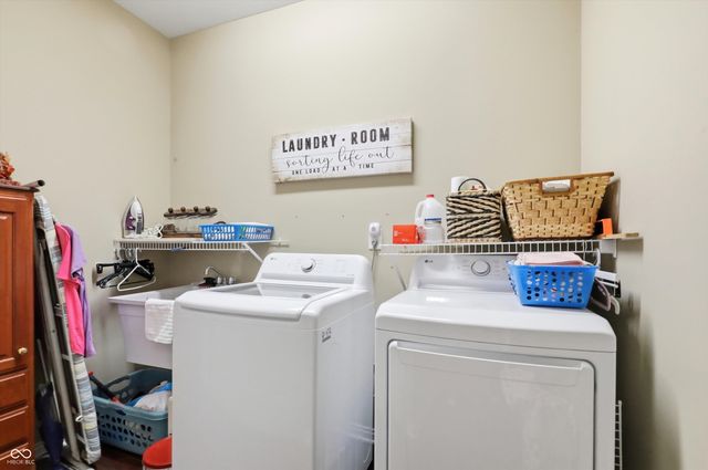 159 Bridgemor Lane, Mooresville, IN 46158