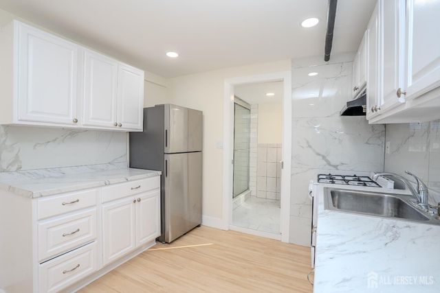 3774 Route 27 Route 1a, South Brunswick, NJ 08824